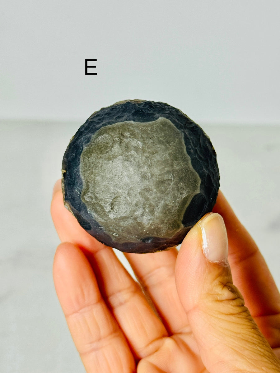 Volcano Agate Moon Carving