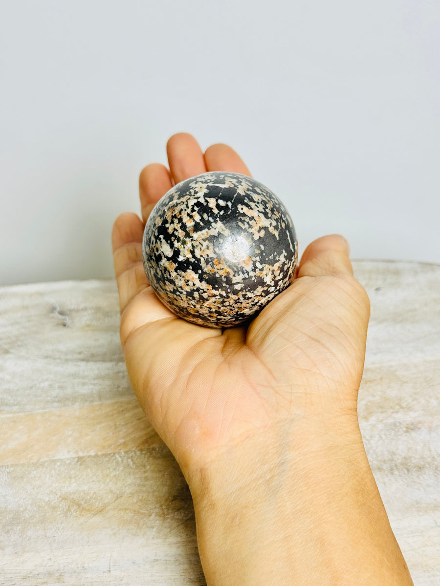 UV Reactive Willemite Sphere