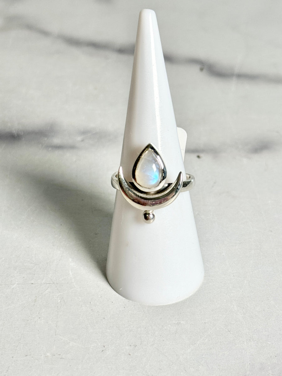 Moonstone Crescent Moon 925 Sterling Silver Ring