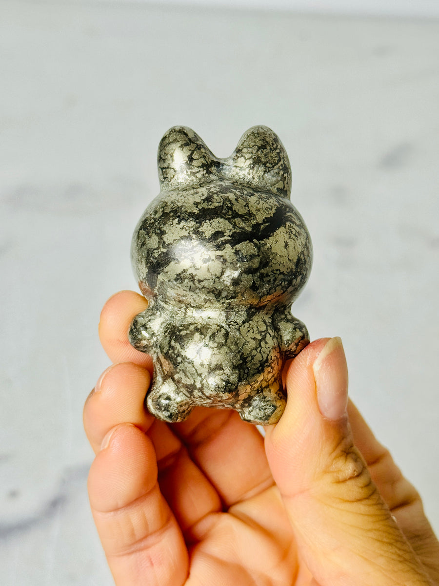 “24K Gold” Pyrite Labubu Carving