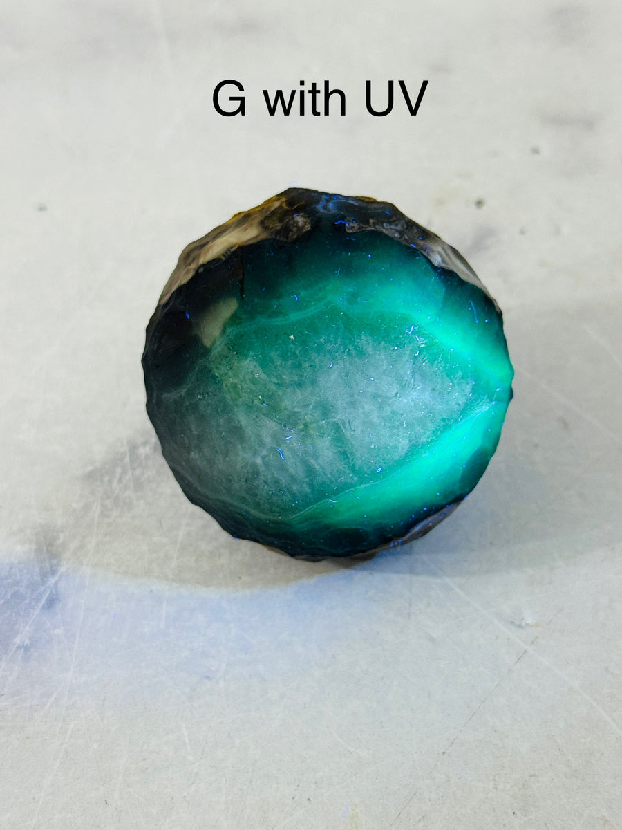 Volcano Agate Moon Carving