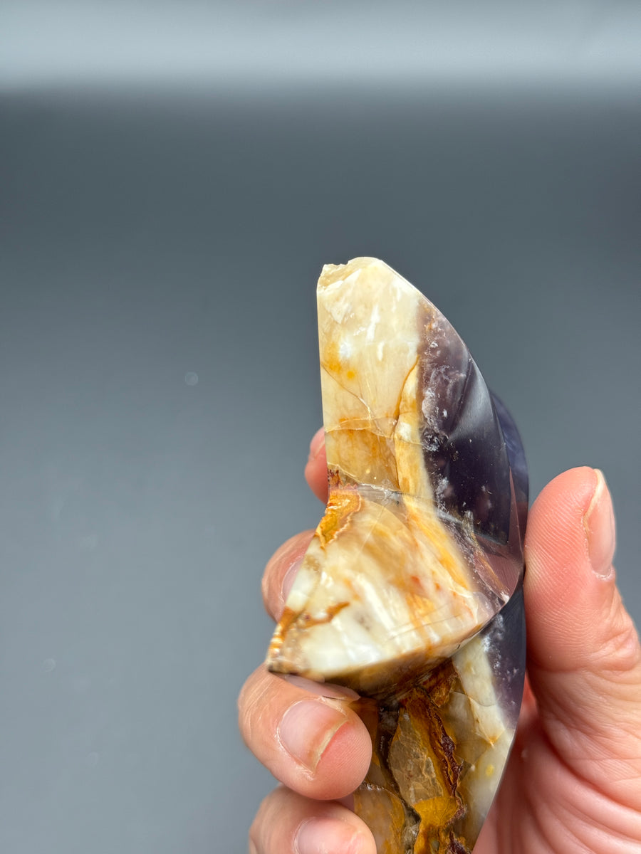 IMPERFECT - Purple Chalcedony Star Carving