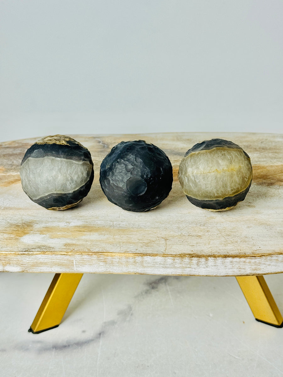 Volcano Agate Moon Carving