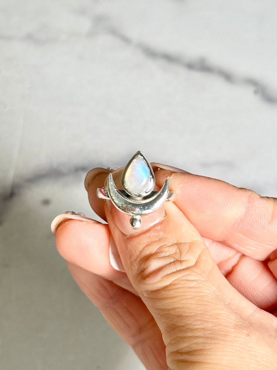 Moonstone Crescent Moon 925 Sterling Silver Ring