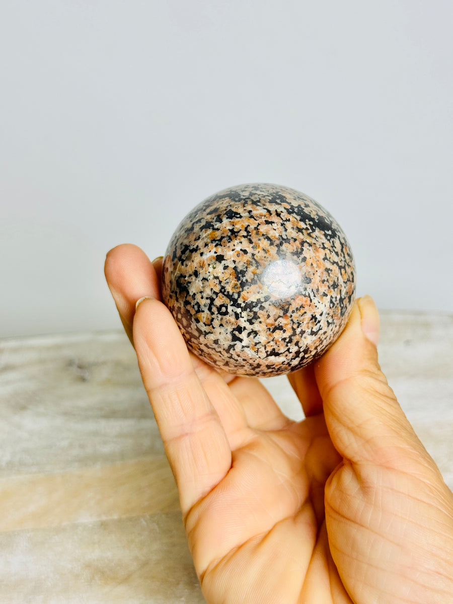 UV Reactive Willemite Sphere
