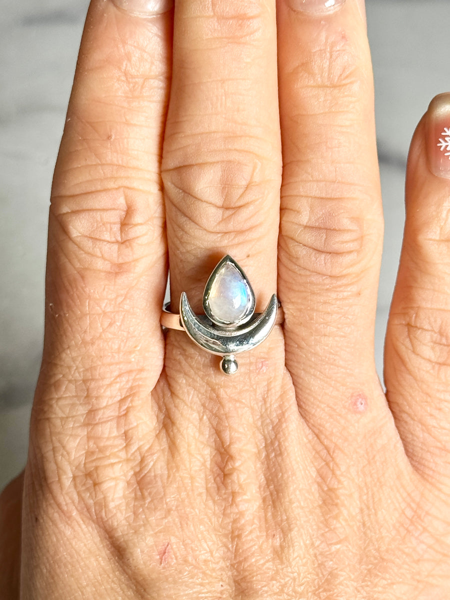 Moonstone Crescent Moon 925 Sterling Silver Ring