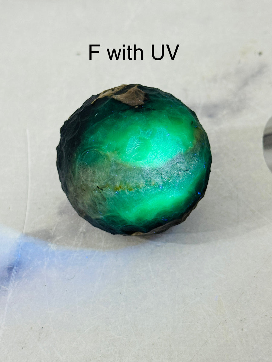 Volcano Agate Moon Carving