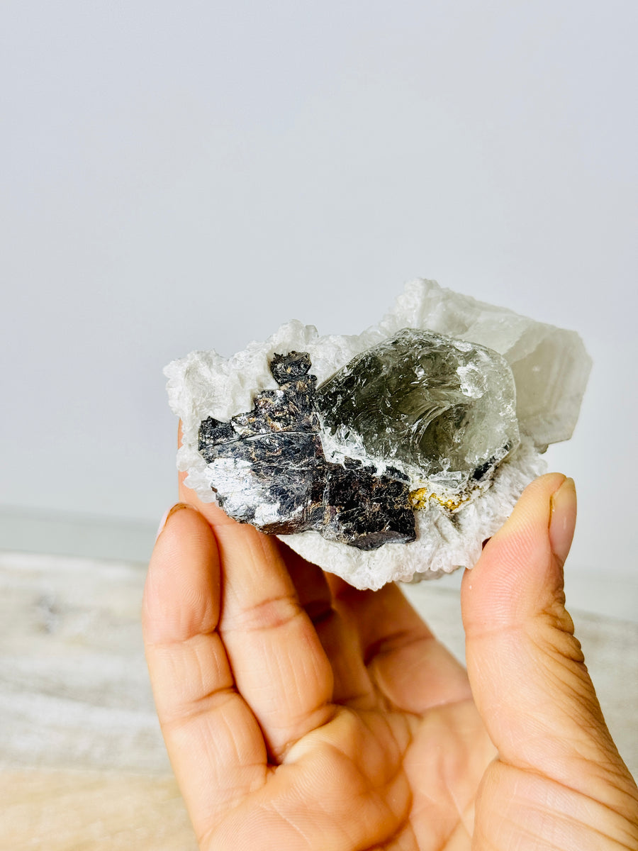 Candle Quartz with Green Fluorite from Inner Mongolia