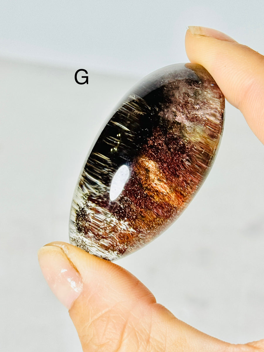 Garden Quartz Lens Carving