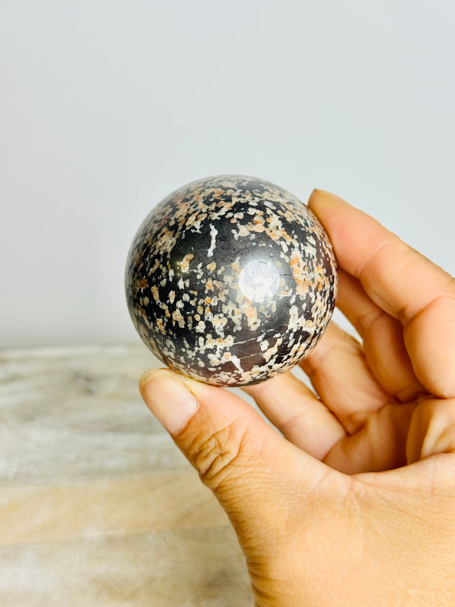 UV Reactive Willemite Sphere