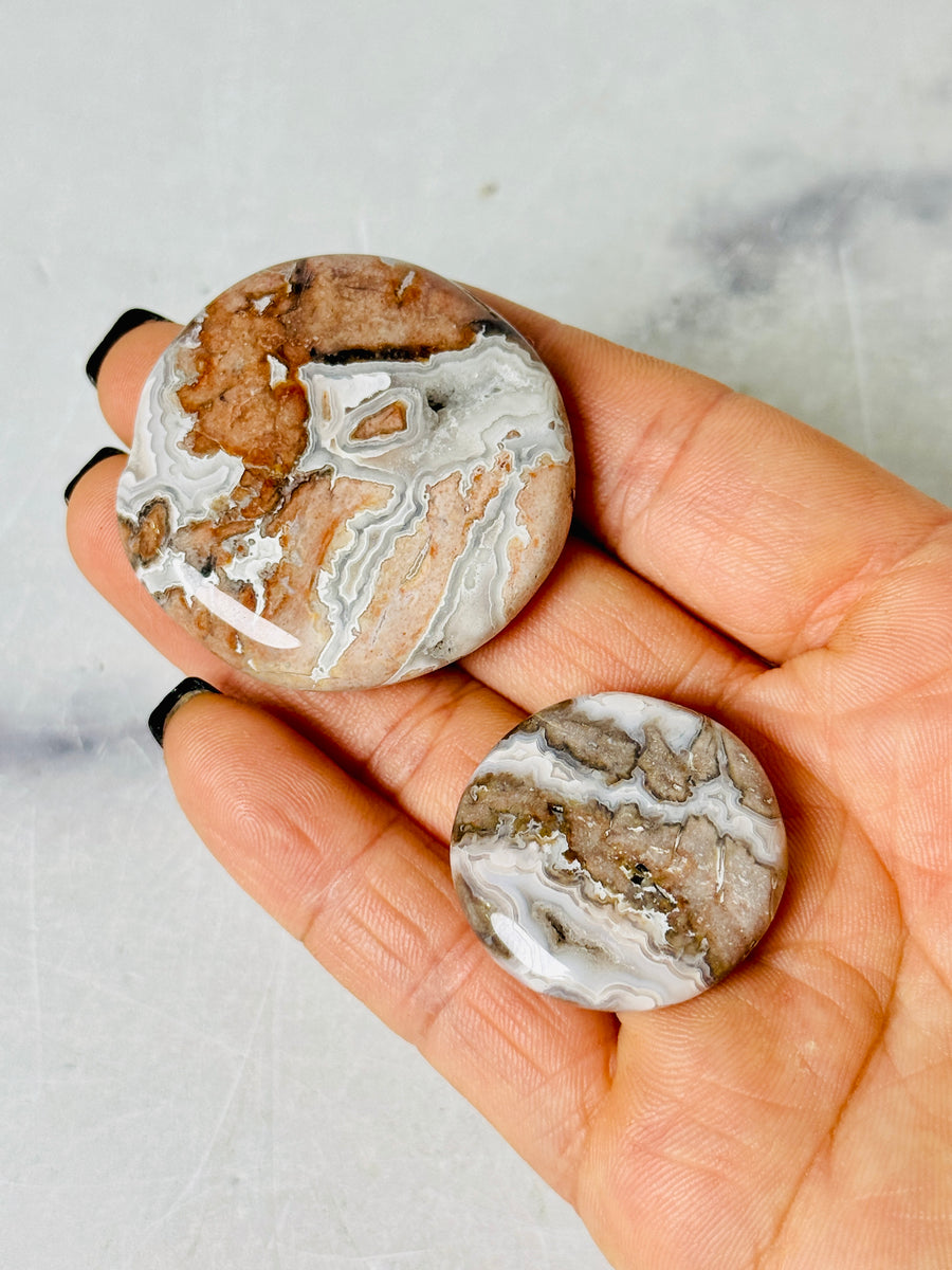 Sangria Lace Agate Flat Stone