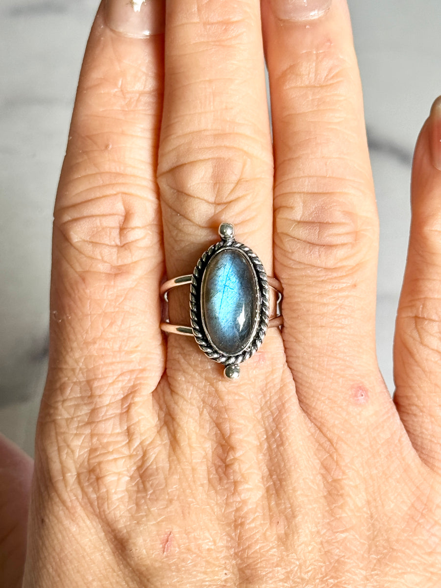 Oval Labradorite 925 Sterling Silver Plated Ring