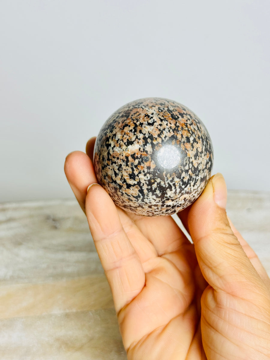 UV Reactive Willemite Sphere